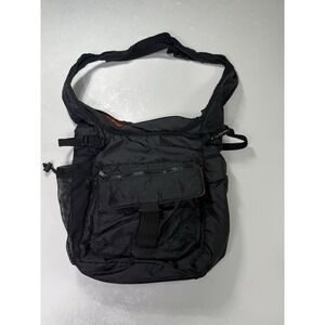Wise Walker No Boundaries Nylon Bag Purse Black Zip Pocket Shoulder Strap